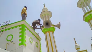 Calcutta HC Seeks West Bengal’s Response on Alleged Removal of Loudspeakers from Mosques